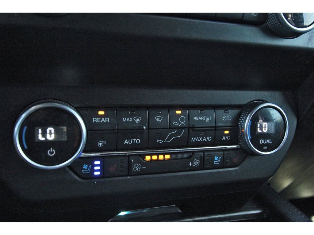 Used 2019 Ford Expedition Limited w/ Equipment Group 301A RWD image 24