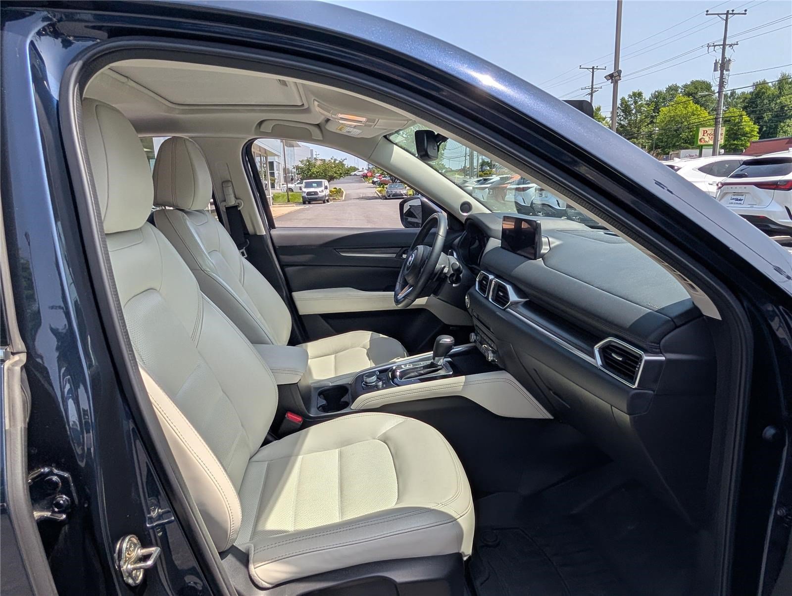 Used 2021 MAZDA CX-5 Grand Touring w/ GT Premium Package AWD/4WD image 11