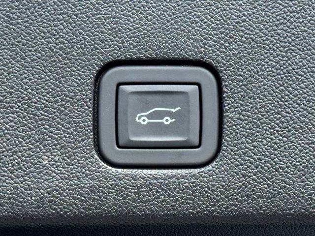 Certified 2024 Cadillac XT6 Premium Luxury w/ Platinum Package image 38