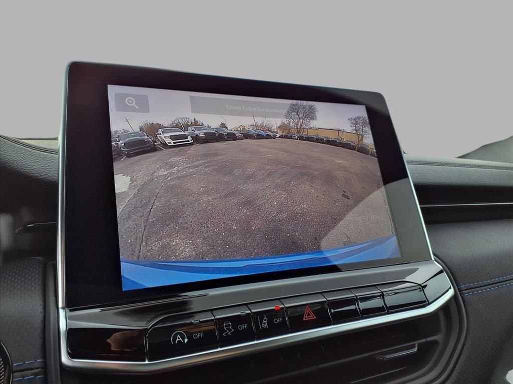 New 2026 Jeep Compass Latitude image 6