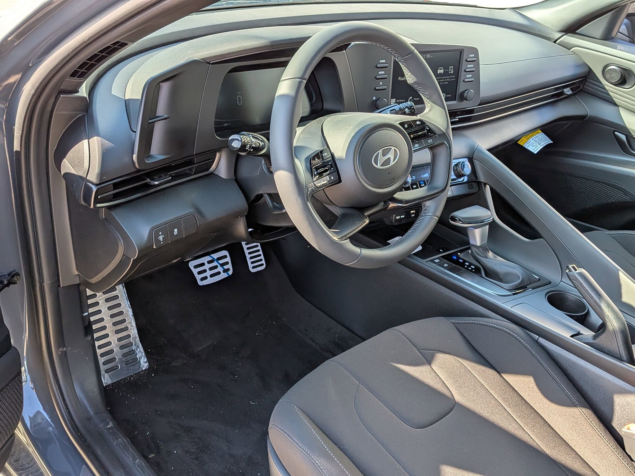 New 2026 Hyundai Elantra Sport FWD image 8