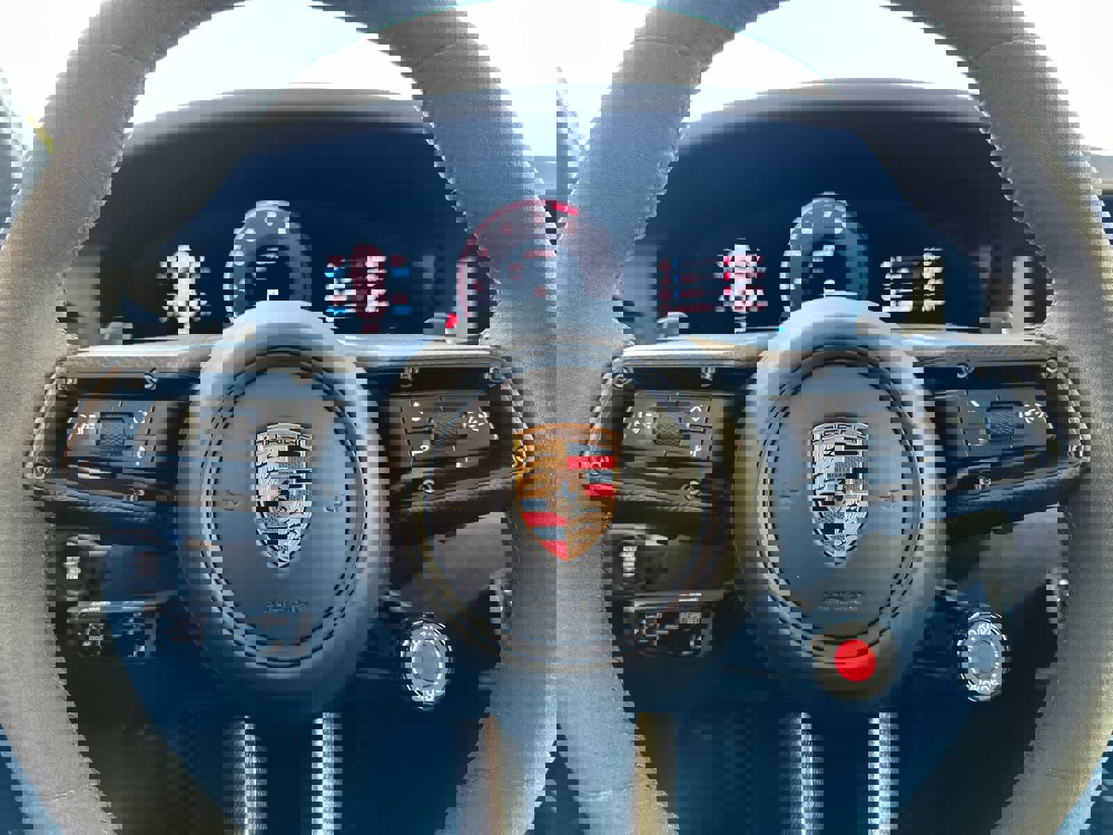 Used 2025 Porsche 911 Carrera GTS image 24