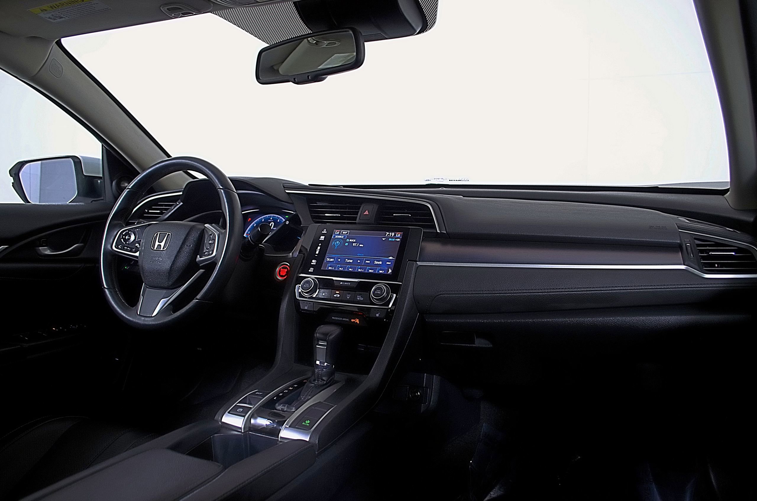 Used 2016 Honda Civic Touring image 14