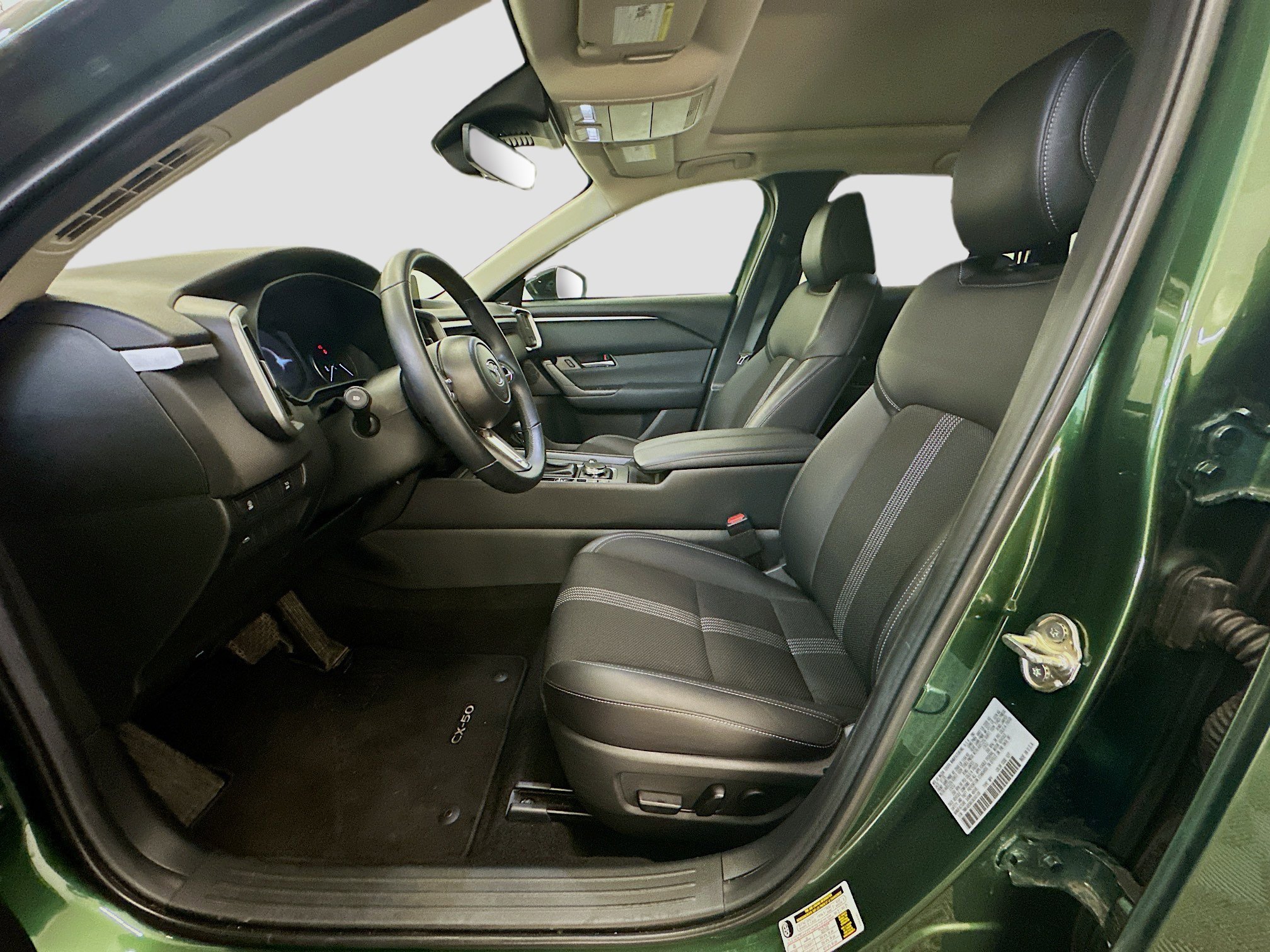 Used 2025 MAZDA CX-50 AWD 2.5 S w/ Premium Package image 13