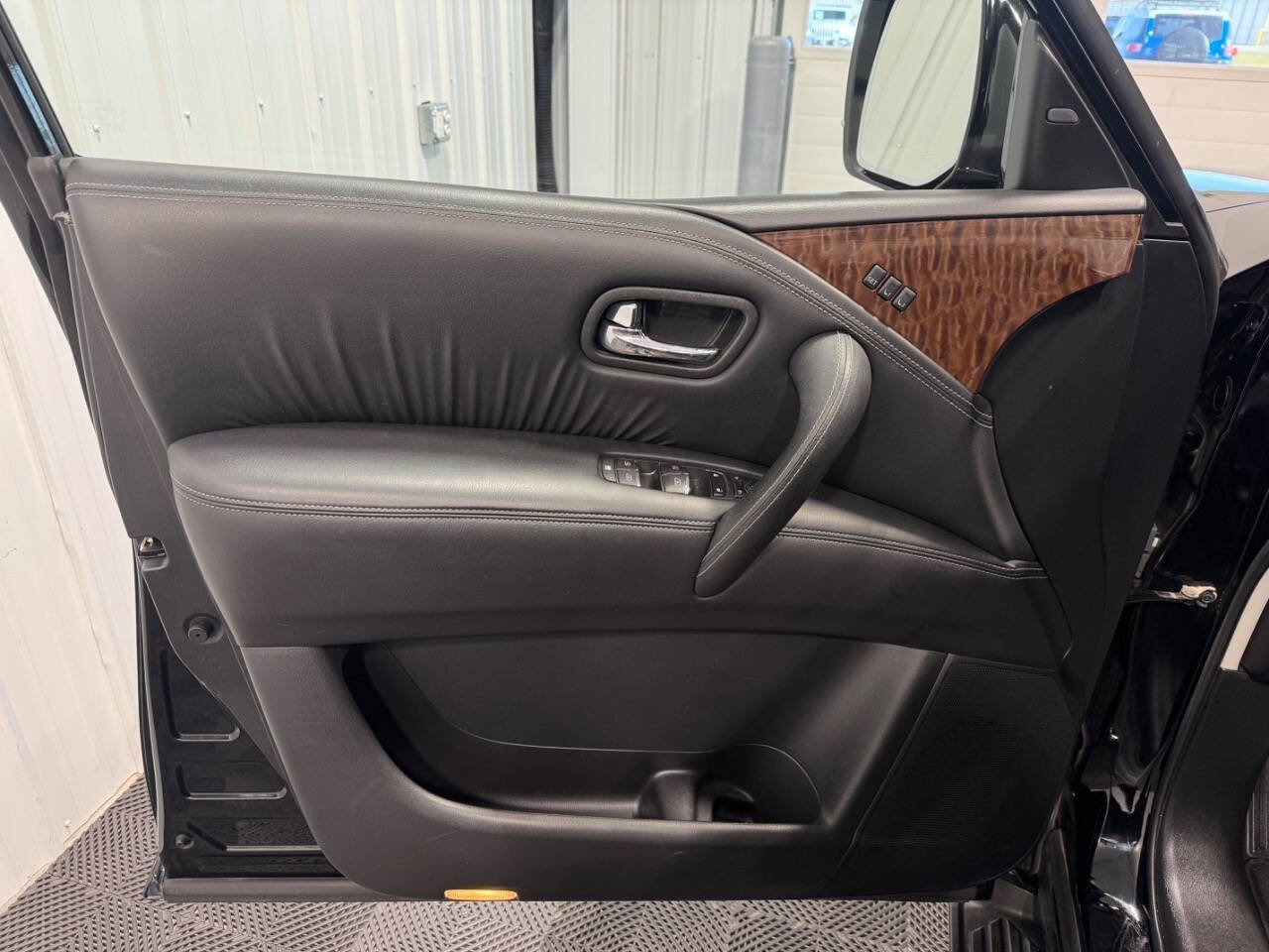 Used 2019 Nissan Armada SL w/ Premium Package image 11