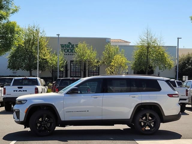 New 2026 Jeep Grand Cherokee L Limited AWD/4WD image 7