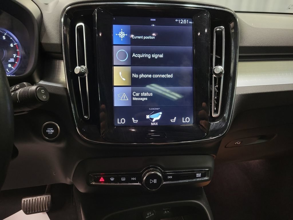 Used 2019 Volvo XC40 T5 Momentum AWD/4WD image 18