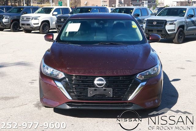 Used 2024 Nissan Sentra SV image 3