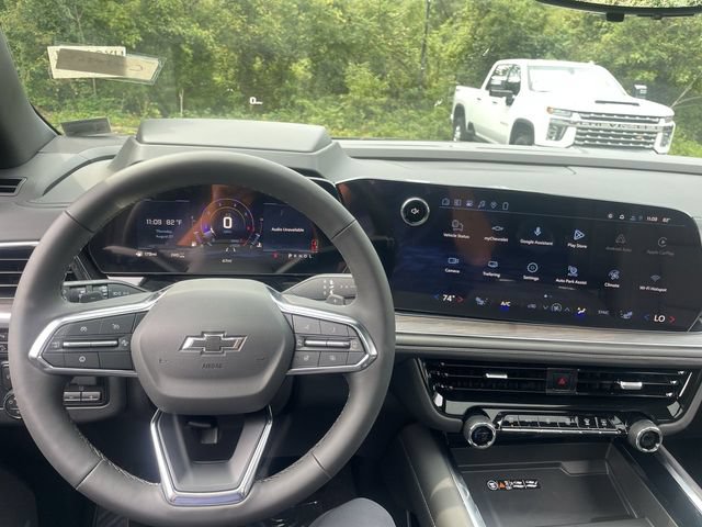 New 2026 Chevrolet Suburban Z71 w/ Z71 Off-Road Package AWD/4WD image 14
