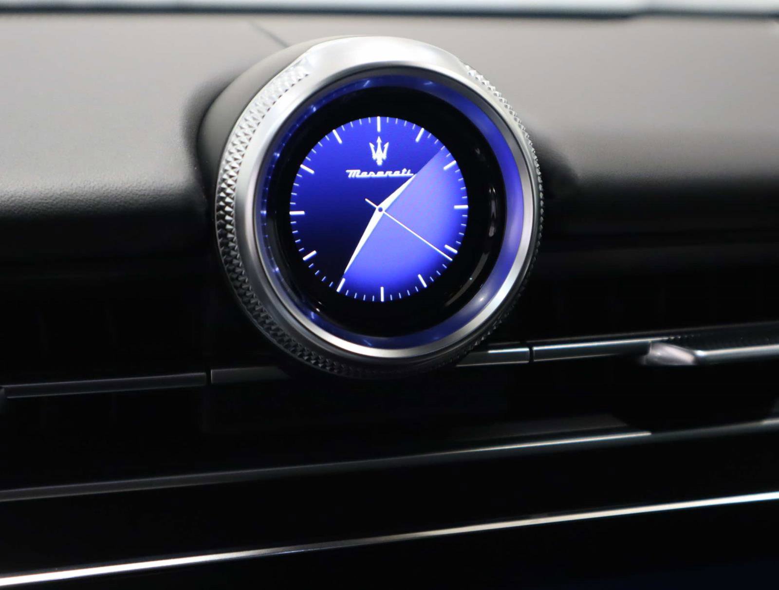 New 2025 Maserati Grecale GT image 36