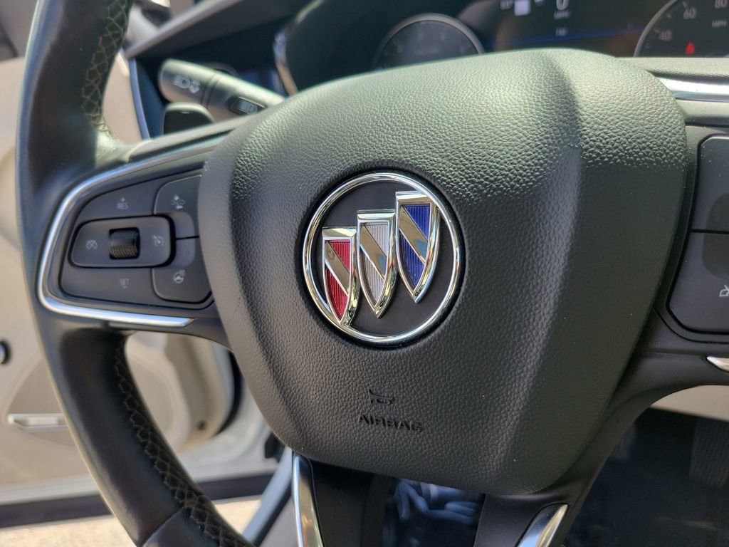 Used 2021 Buick Envision Avenir w/ Technology Package II image 27