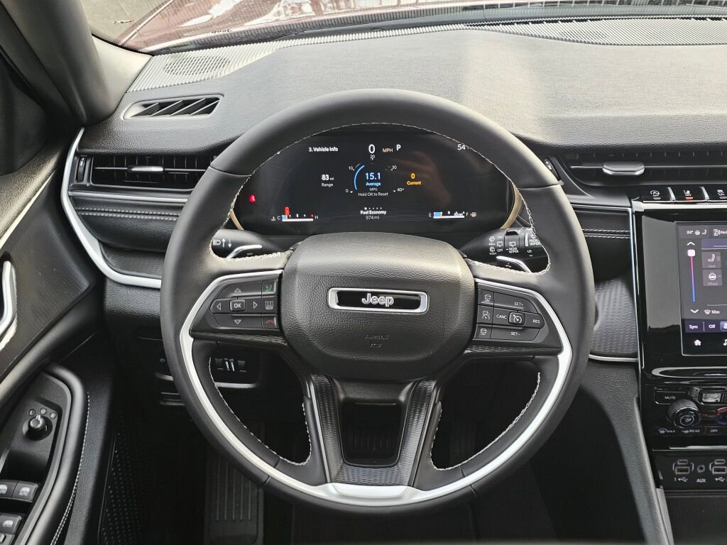 New 2025 Jeep Grand Cherokee L Altitude image 15