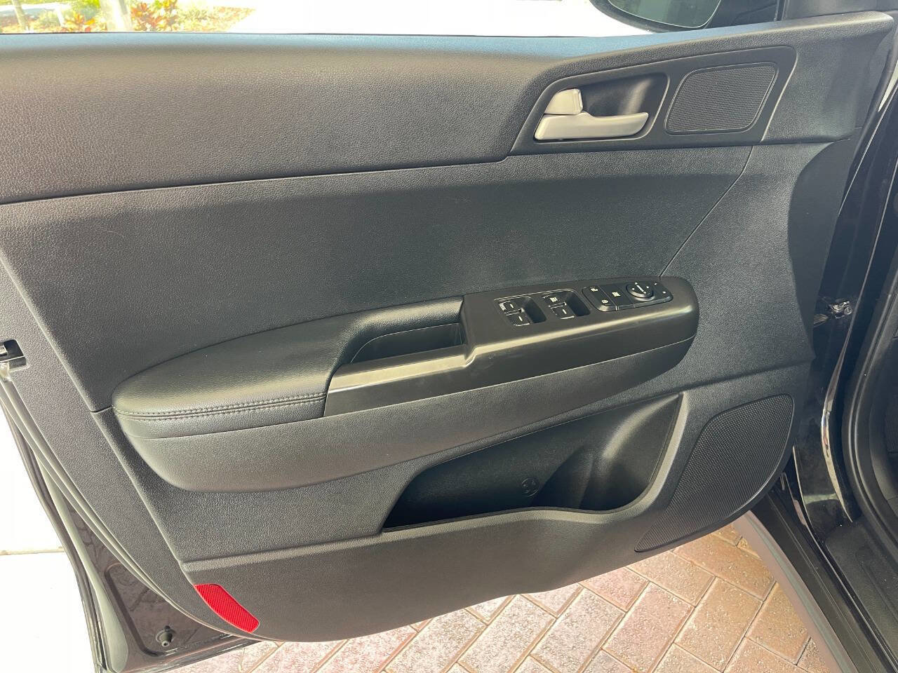 Used 2017 Kia Sportage LX w/ LX Popular Package image 13