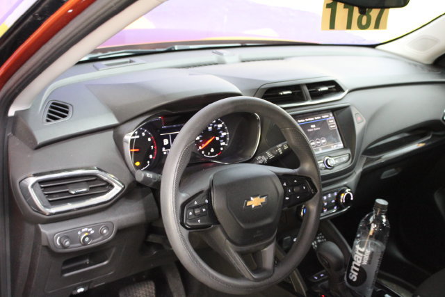 Used 2022 Chevrolet TrailBlazer LT w/ LPO, Blackout Package AWD/4WD image 14