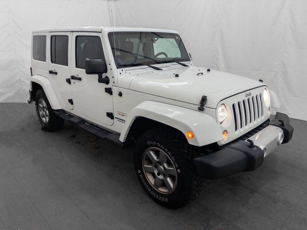 Used 2014 Jeep Wrangler Unlimited Sahara w/ Connectivity Group image 8