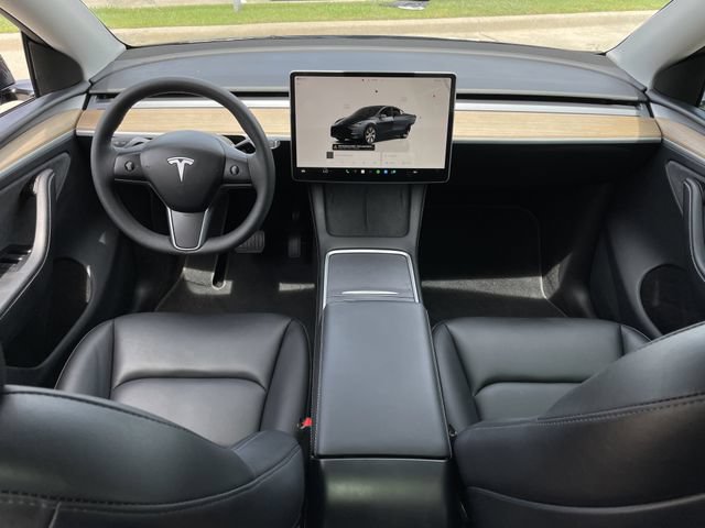 Used 2024 Tesla Model Y Long Range AWD/4WD image 10