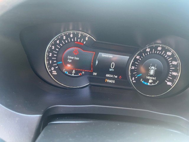 Used 2018 Ford Explorer Platinum image 28