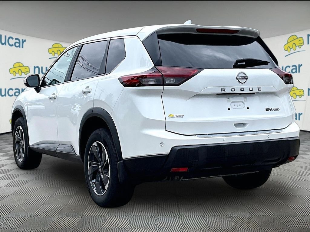 Certified 2024 Nissan Rogue SV AWD/4WD image 4