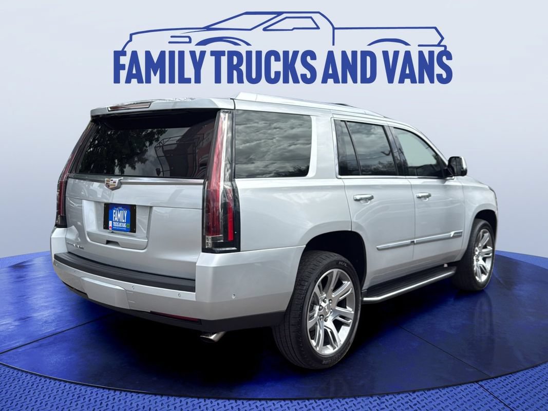 Used 2019 Cadillac Escalade Luxury AWD/4WD image 5