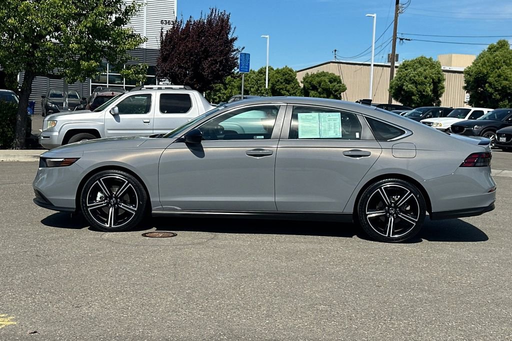 Used 2025 Honda Accord Sport image 7