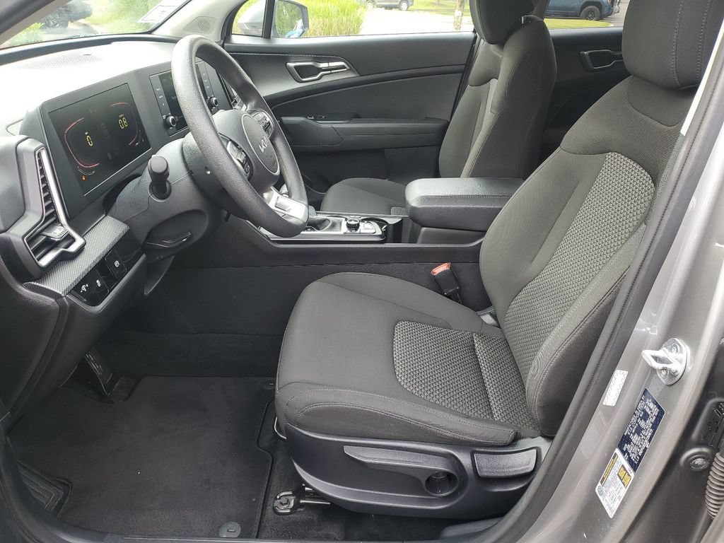 Used 2024 Kia Sportage LX FWD image 16