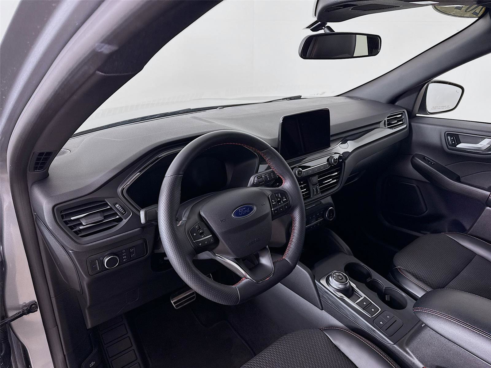 Used 2024 Ford Escape ST-Line image 23