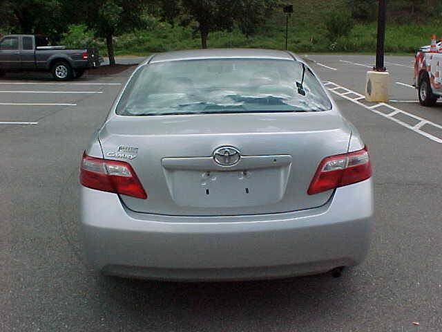 Used 2009 Toyota Camry LE FWD image 10
