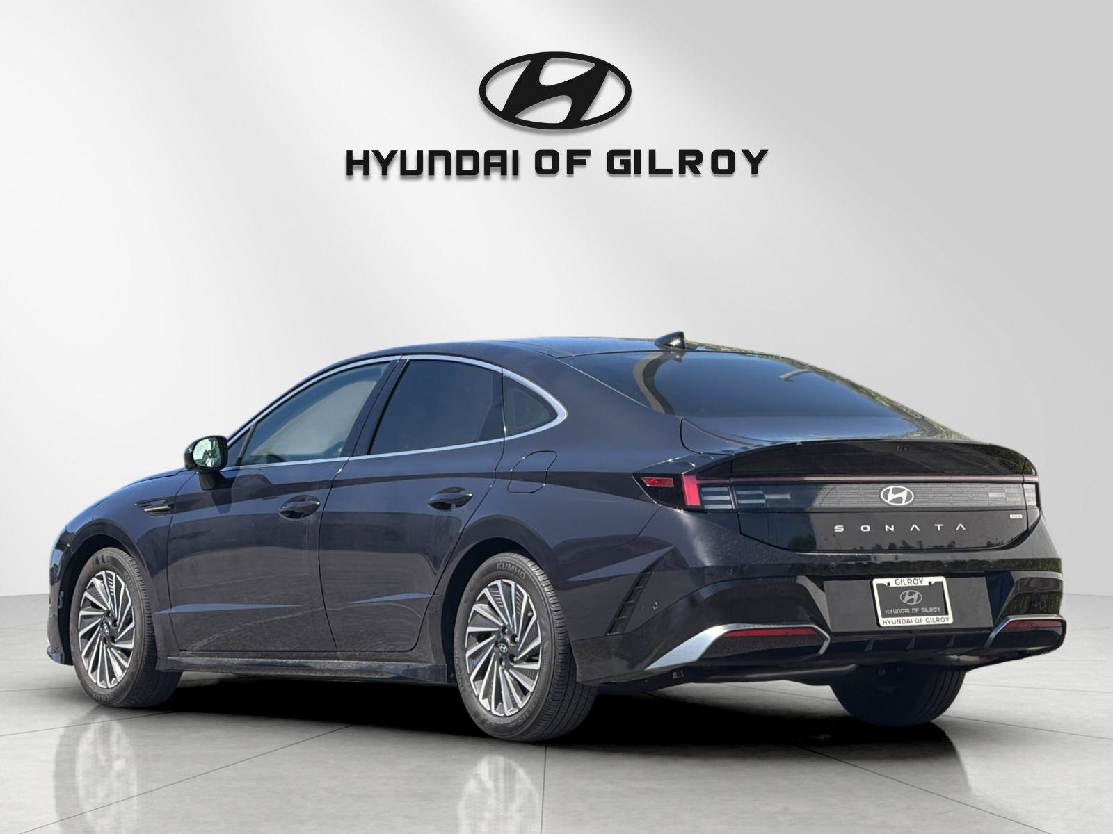 Used 2024 Hyundai Sonata Limited FWD image 3