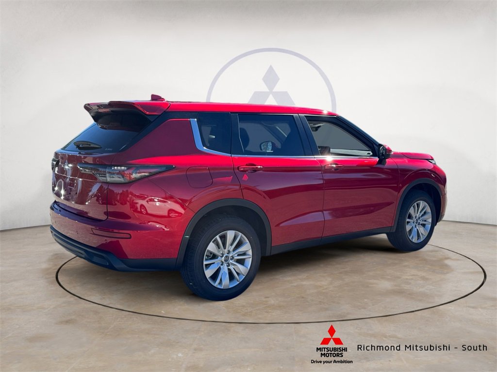 New 2025 Mitsubishi Outlander ES image 3