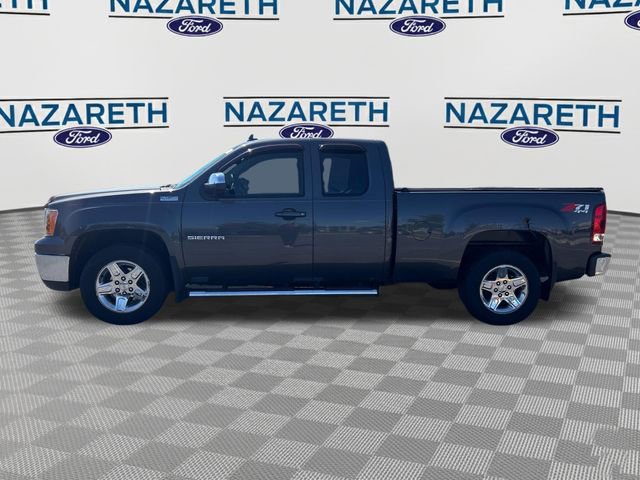 Used 2011 GMC Sierra 1500 SLE w/ All-Terrain Package AWD/4WD image 4