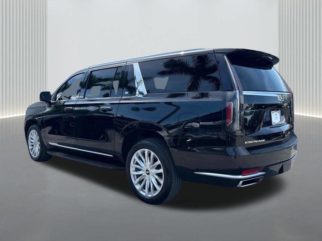 Used 2023 Cadillac Escalade ESV Luxury RWD image 7