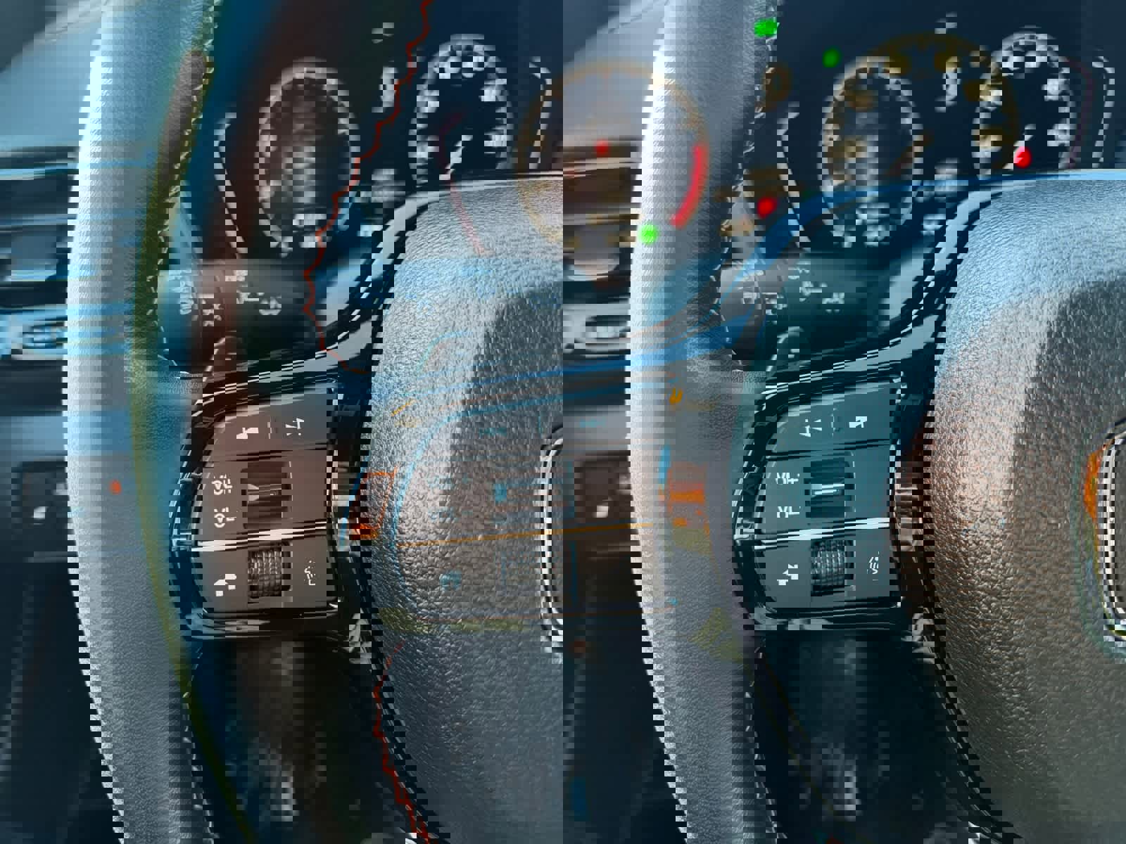 Used 2025 Honda Pilot TrailSport image 23