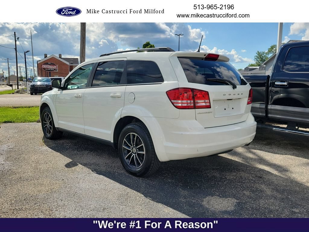 Used 2018 Dodge Journey SE w/ Connectivity Group FWD image 3