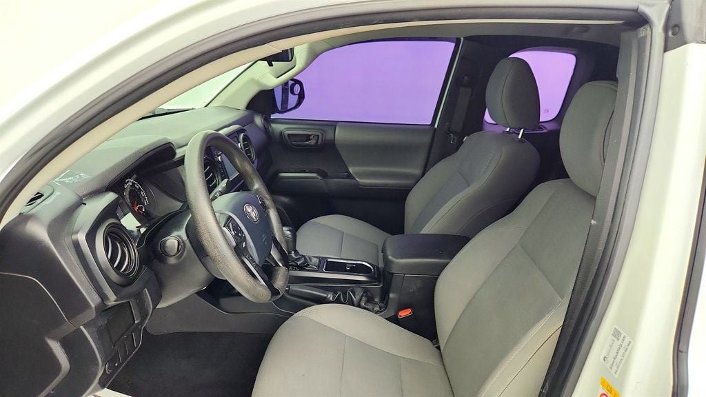 Used 2018 Toyota Tacoma SR RWD image 19
