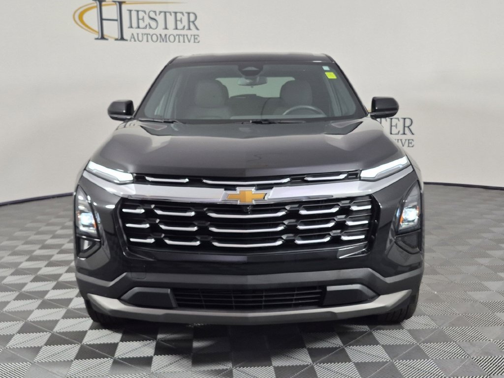 Used 2026 Chevrolet Equinox LT FWD image 9