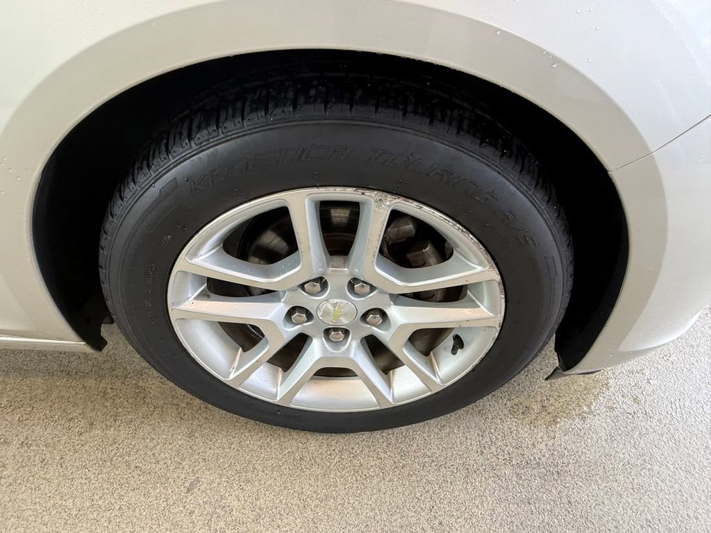 Used 2014 Chevrolet Malibu LT w/ Power Convenience Package image 5