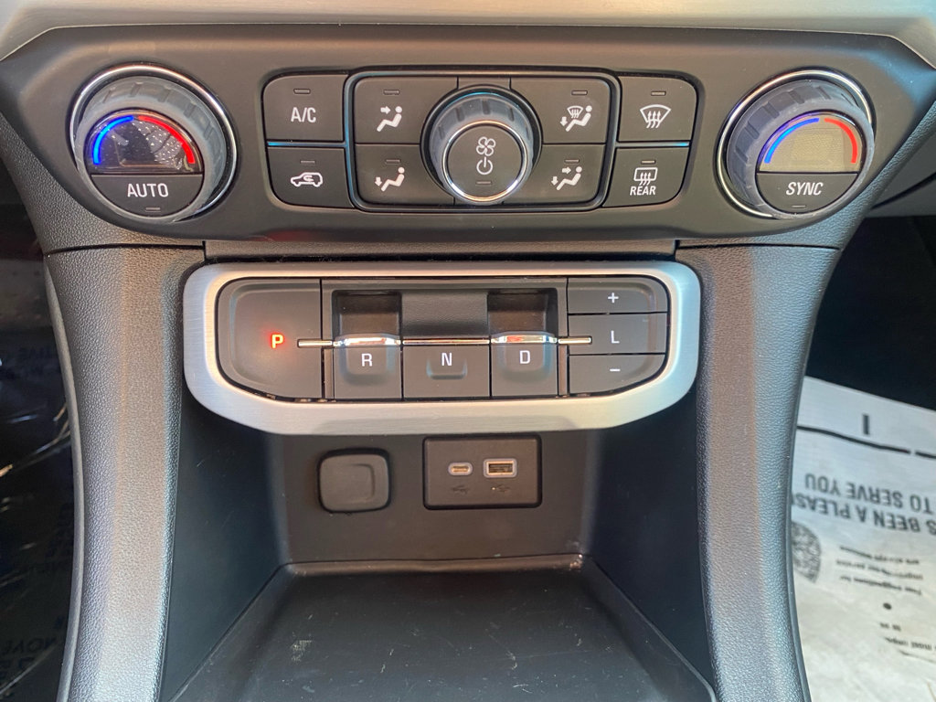 Used 2023 GMC Acadia SLE image 21