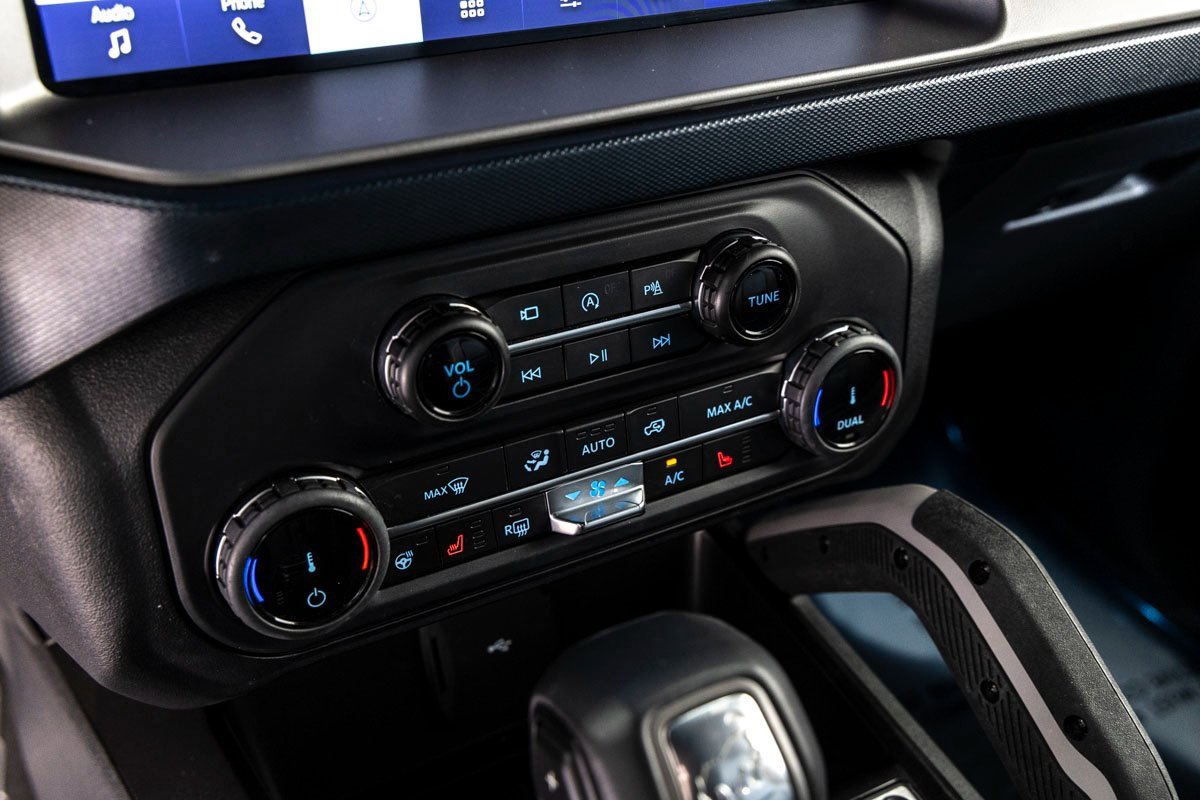 Used 2022 Ford Bronco Outer Banks w/ Sasquatch Package image 27