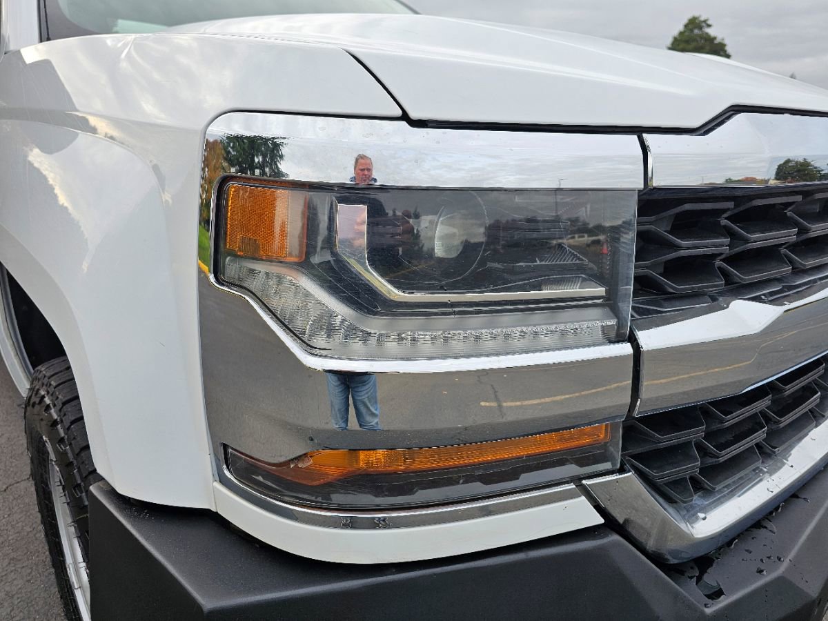 Used 2017 Chevrolet Silverado 1500 W/T w/ Trailering Package image 7