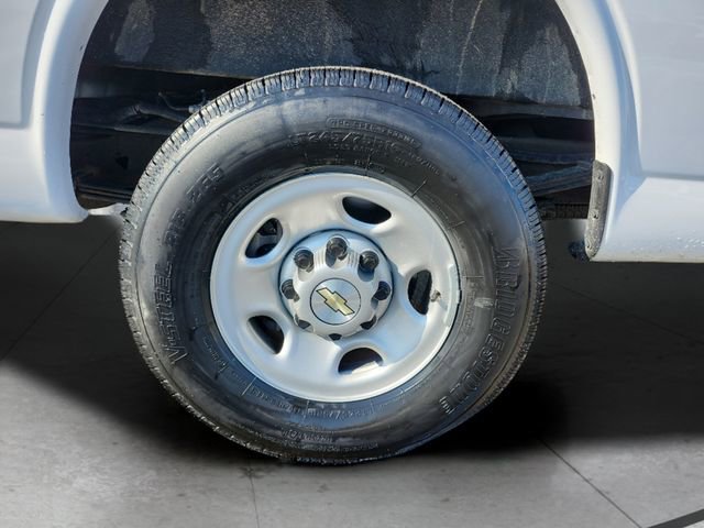 Certified 2024 Chevrolet Express 2500 Work Van w/ Driver Convenience Package image 29