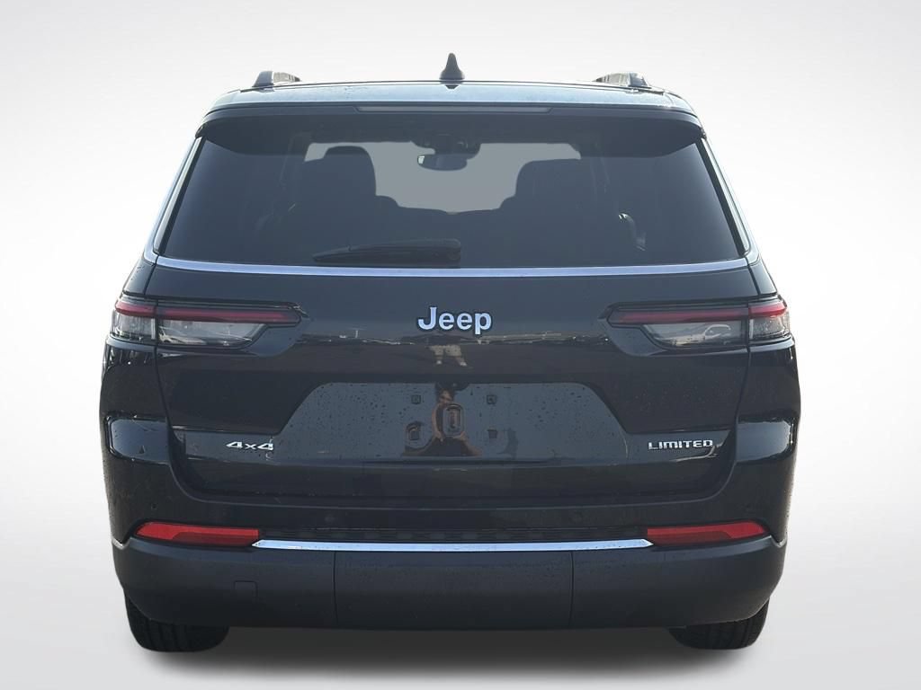 Used 2023 Jeep Grand Cherokee L Limited AWD/4WD image 8