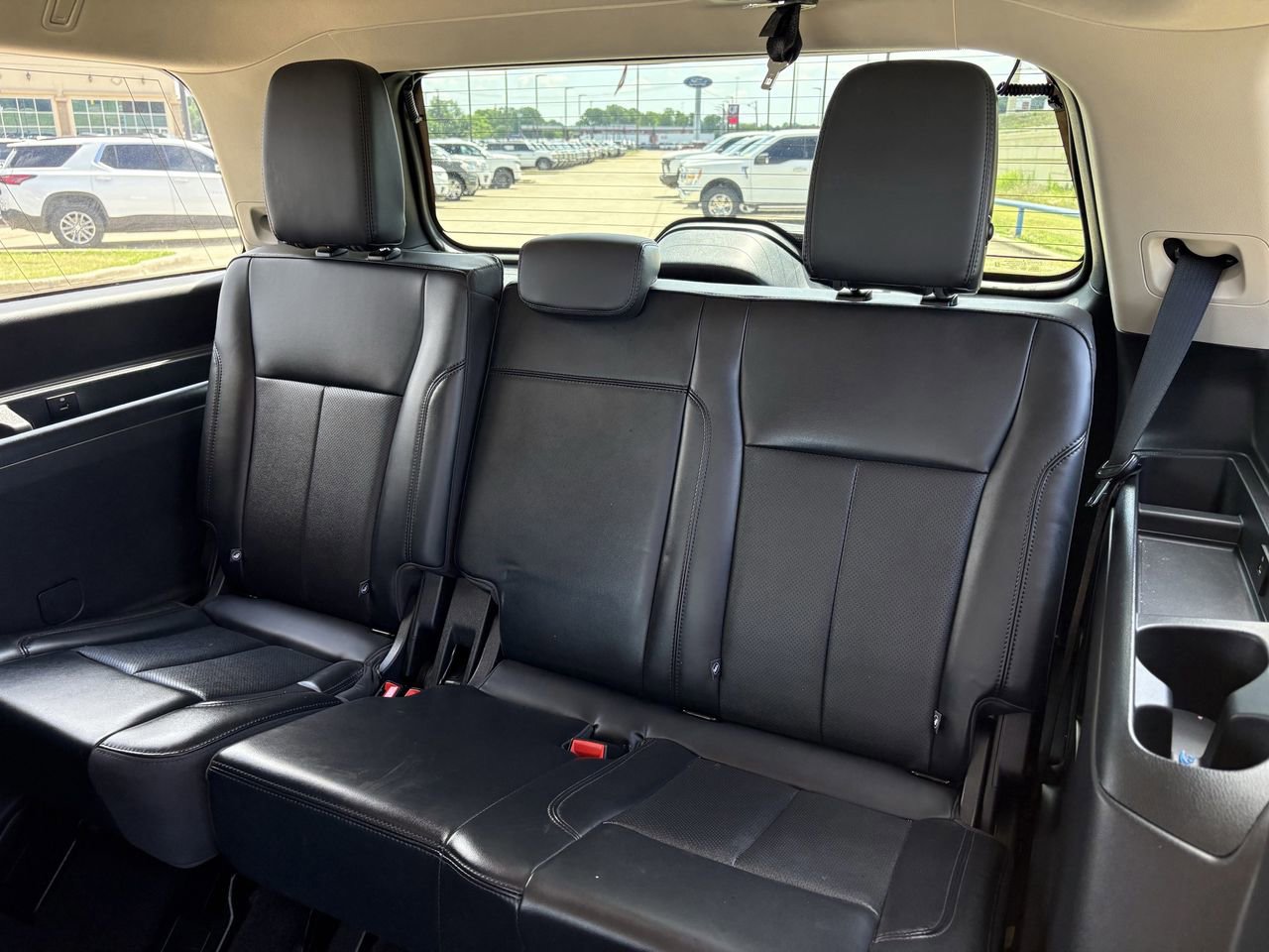 Used 2024 Ford Expedition XLT RWD image 30