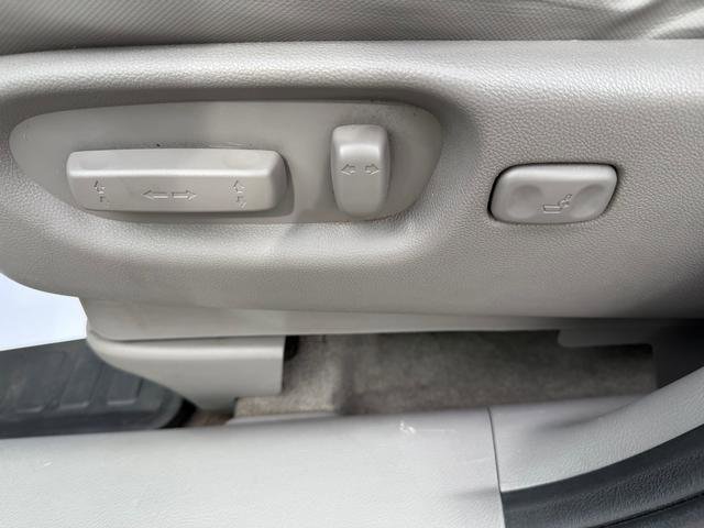 Used 2010 Honda CR-V EX-L image 11