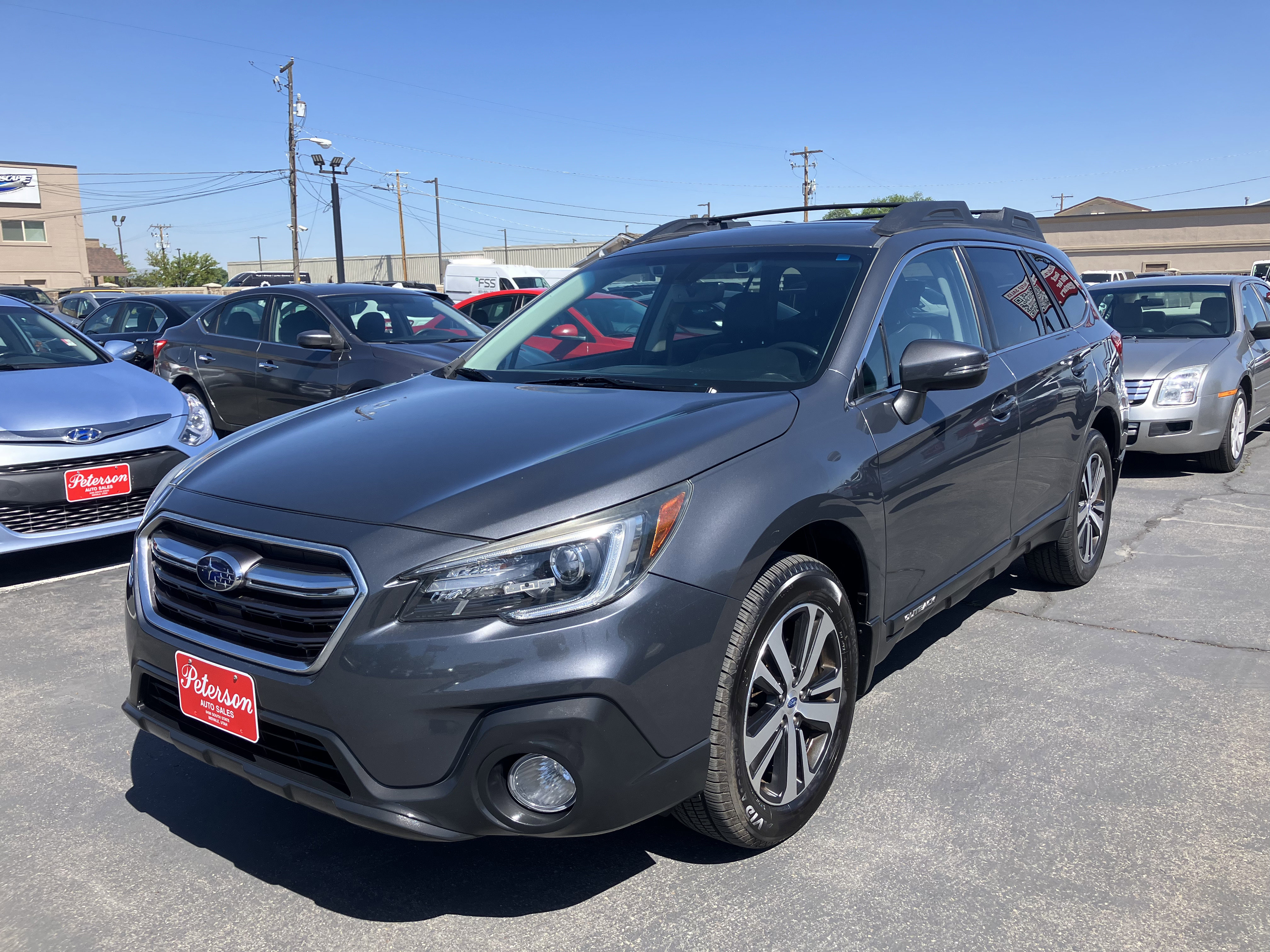 Used 2018 Subaru Outback 3.6R Limited image 2