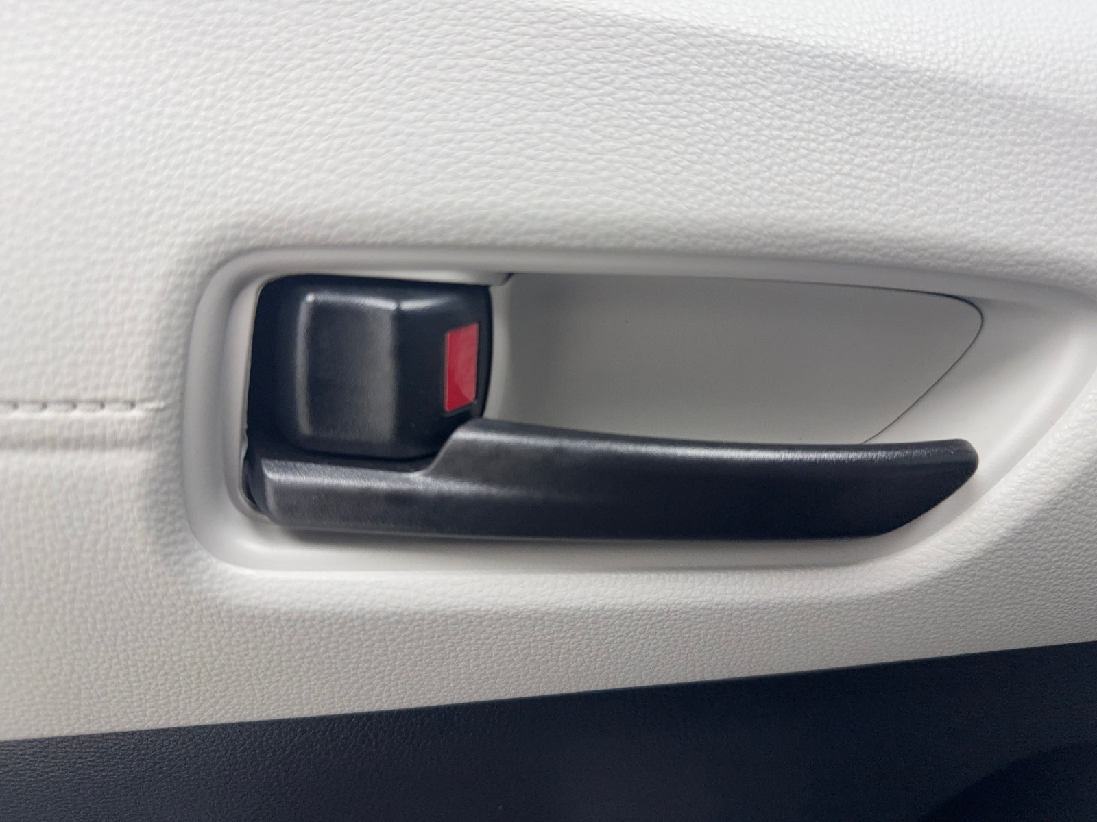 Used 2024 Toyota Corolla Cross L FWD image 44