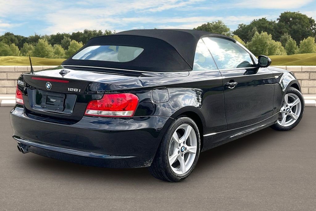 Used 2013 BMW 128i Convertible RWD image 12