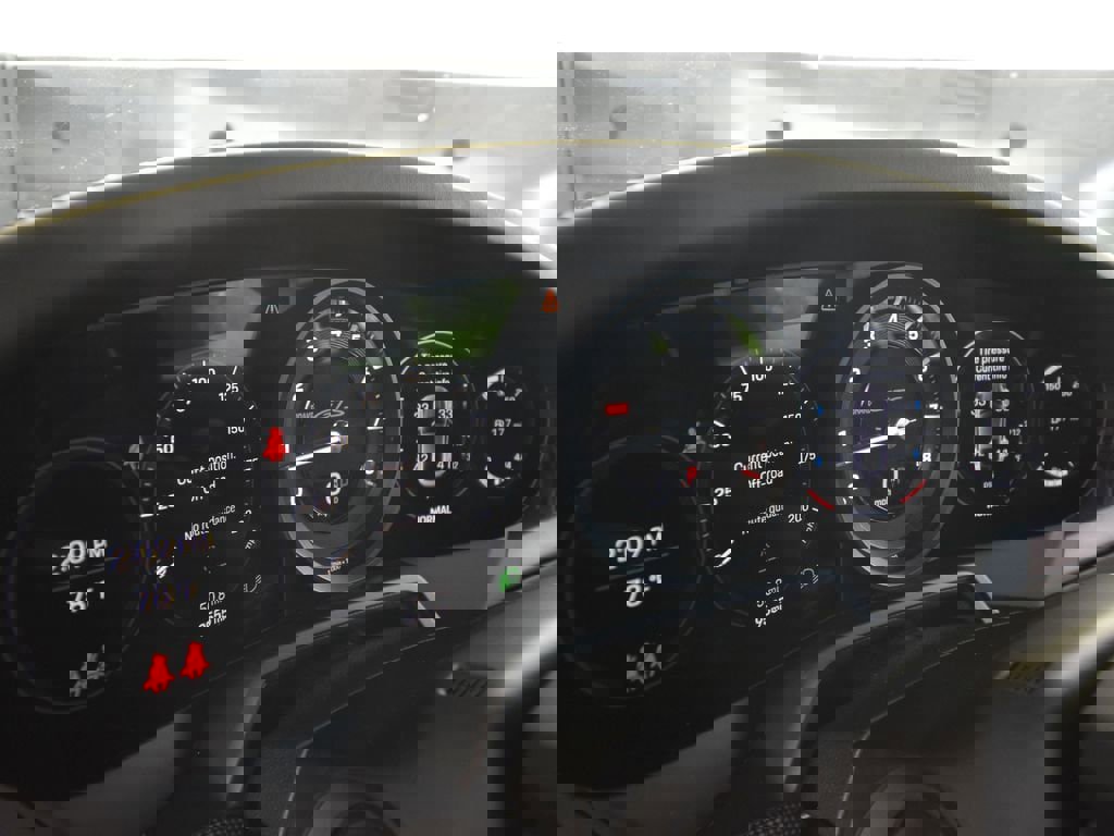 Used 2024 Porsche 911 Carrera GTS image 32