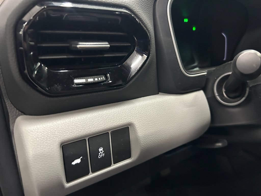 Certified 2025 Honda Pilot Touring image 17