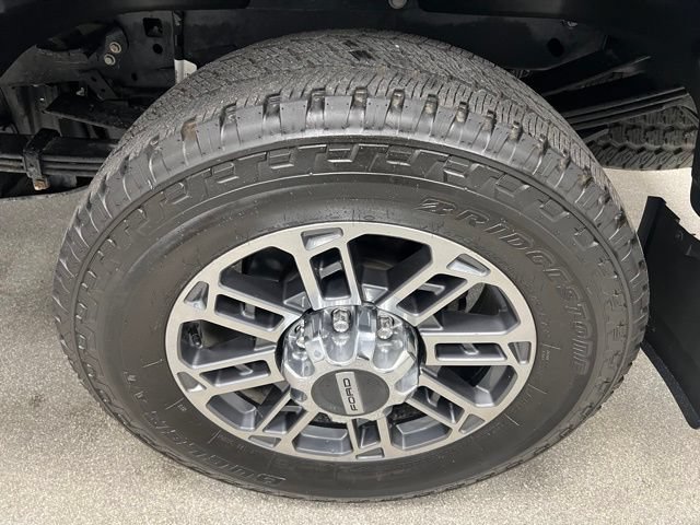 Used 2024 Ford F350 Limited w/ FX4 Off-Road Package AWD/4WD image 16