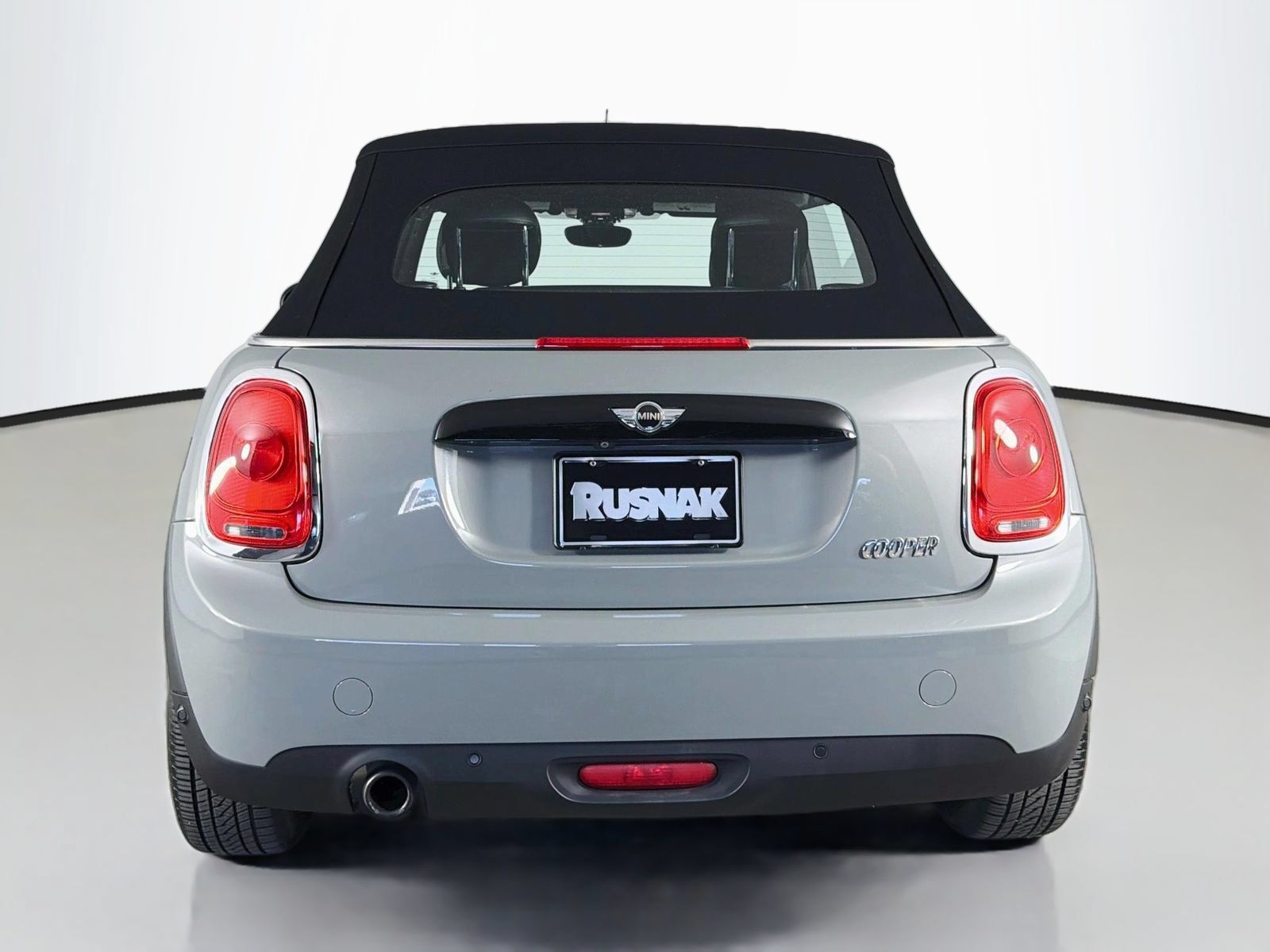 Used 2018 MINI Cooper Convertible FWD image 6